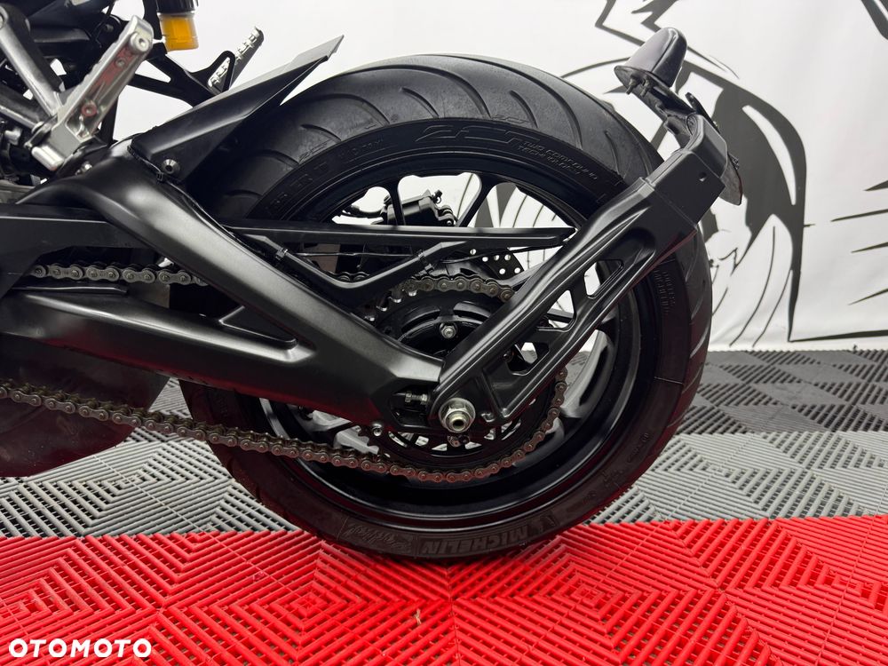 Yamaha XSR - 15