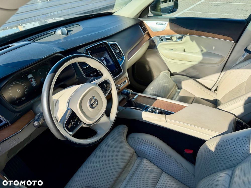 Volvo XC 90 D5 AWD Inscription 7os - 19