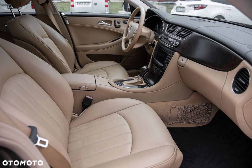 Mercedes-Benz CLS - 29