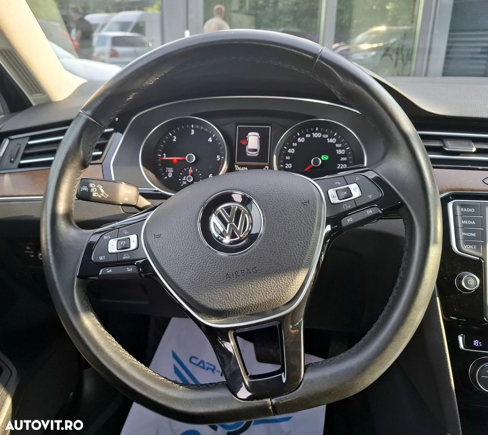 Volkswagen Passat Variant 2.0 TDI SCR 4Motion DSG (BMT) Highline - 9