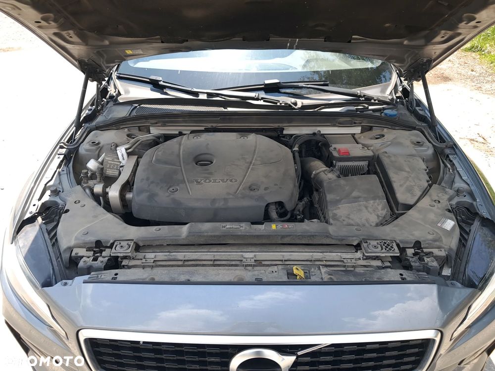 Volvo V60 T4 R-Design - 18