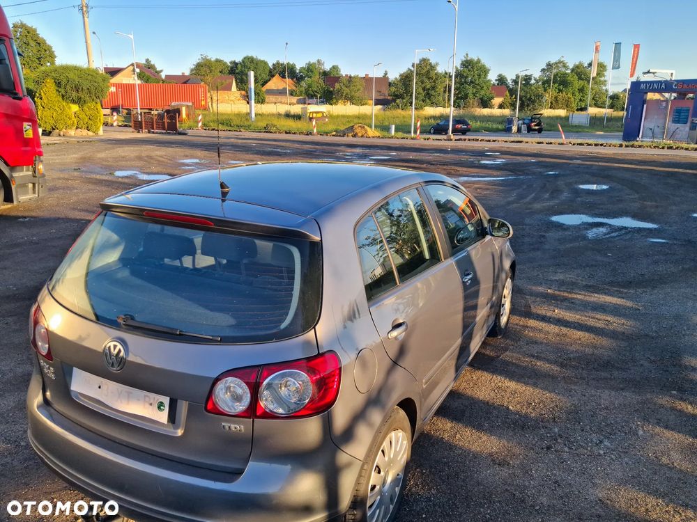 Volkswagen Golf Plus 1.9 TDI DSG Comfortline - 16