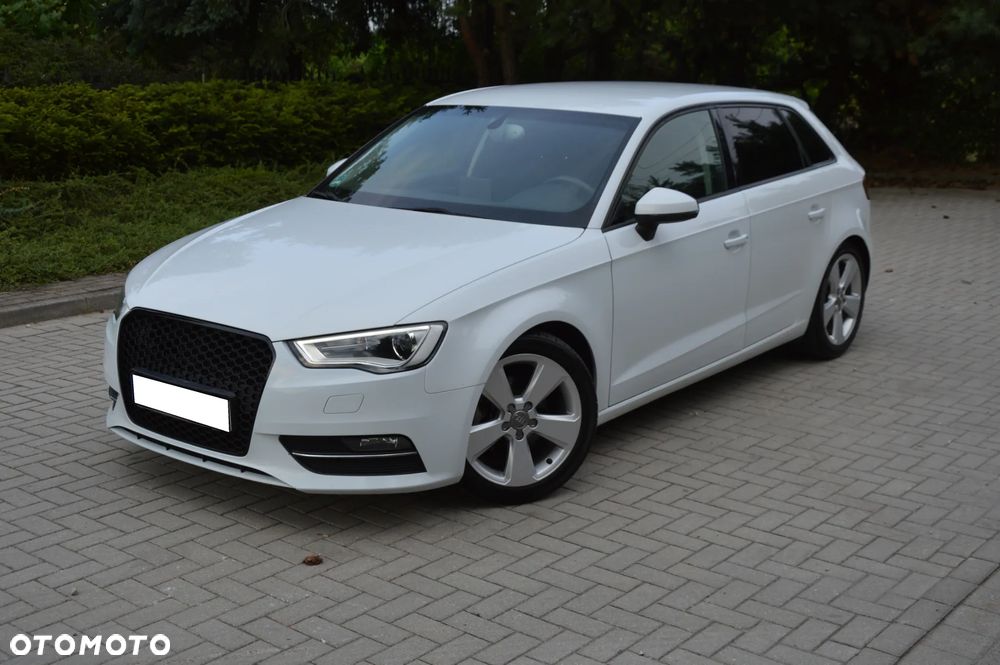 Audi A3 Sportback 1.2 TFSI Attraction - 2