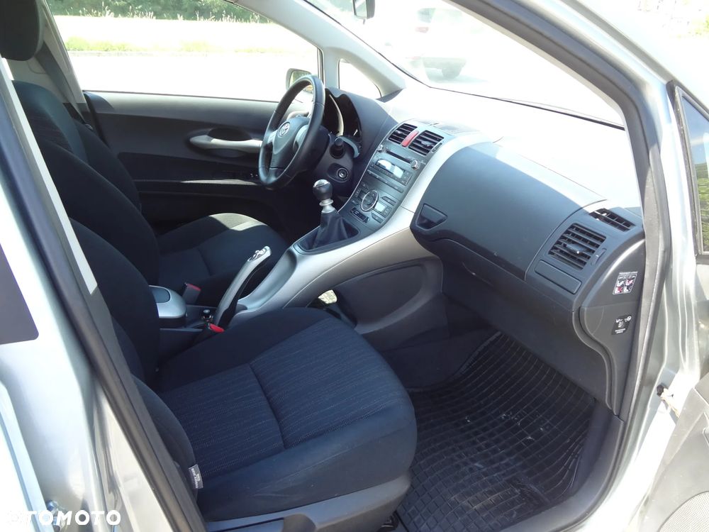 Toyota Auris 1.33 VVT-i 2010 - 12