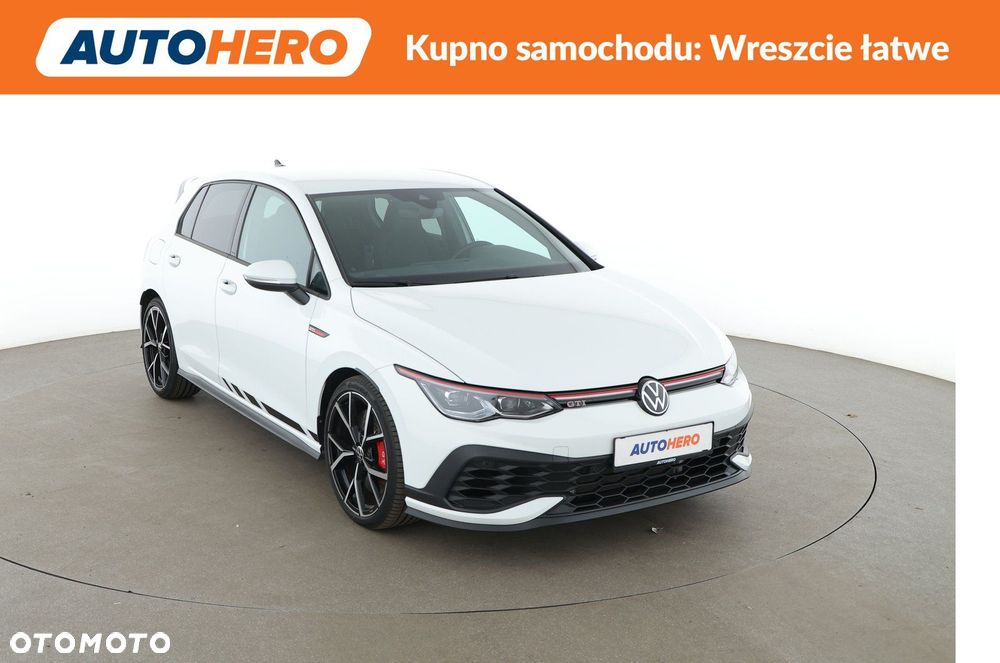 Volkswagen Golf - 8