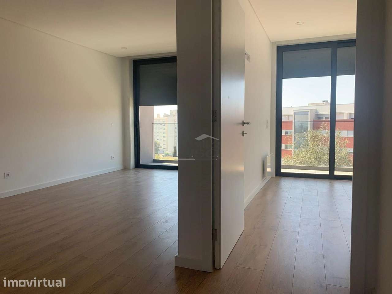 Apartamento T1 novo c/ lugar de garagem e arrumos em Pedrouços a po... - Grande imagem: 4/11