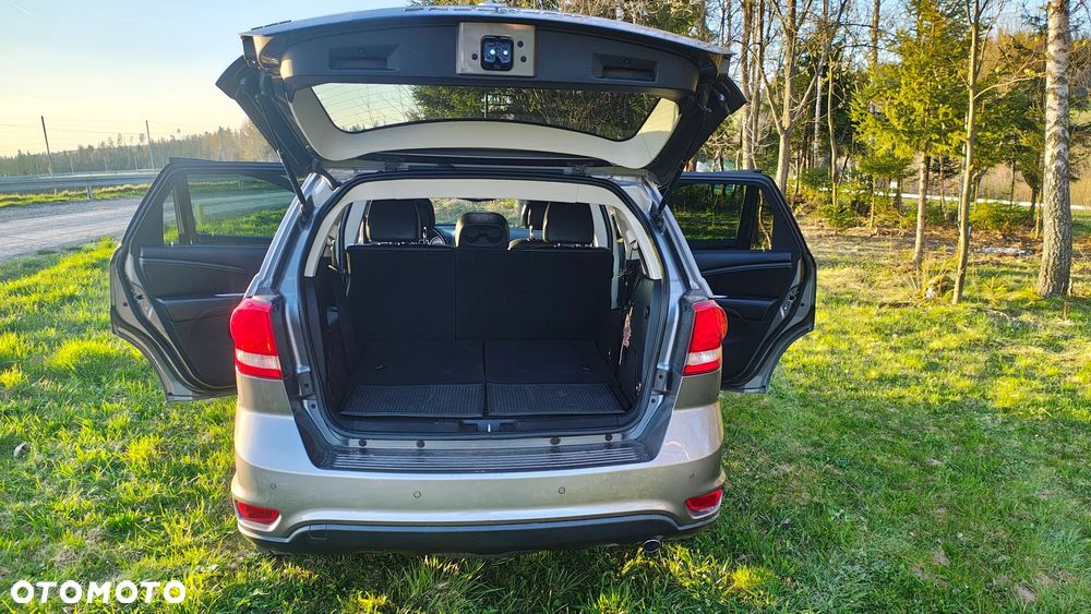 Fiat Freemont 2.0 Multijet 16V DPF Automatik Allrad Lounge - 7