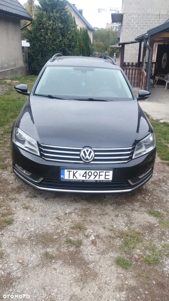 Volkswagen Passat - 1