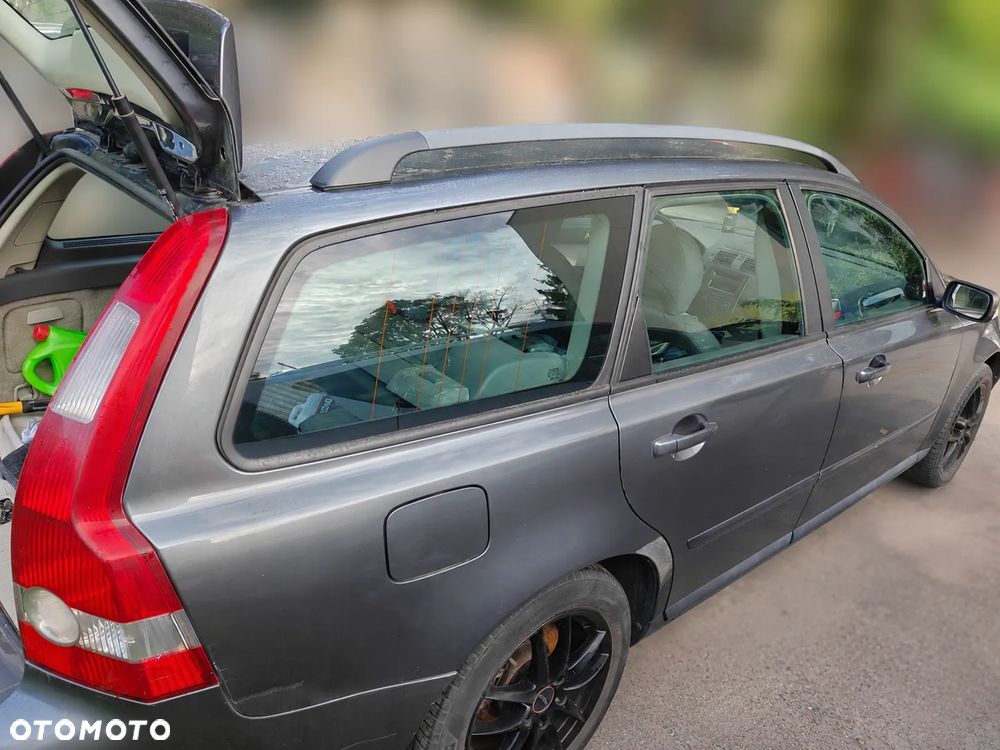 Volvo V50 2.0D Momentum - 9