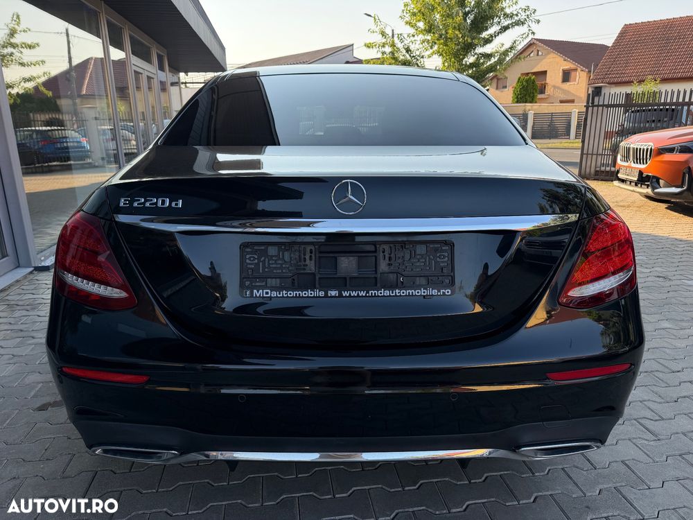 Mercedes-Benz E 220 d 9G-TRONIC AMG Line - 12