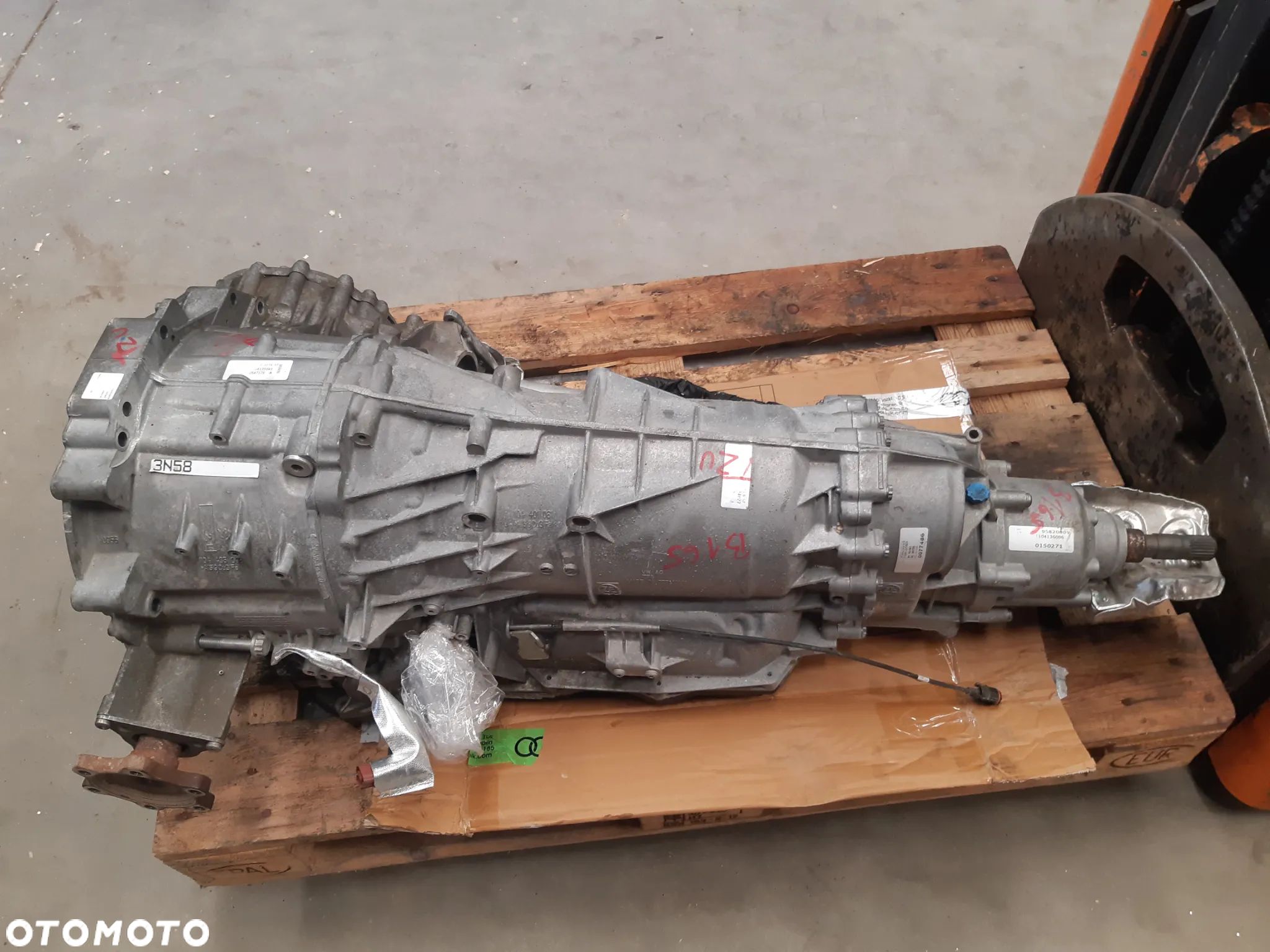 SKRZYNIA BIEGOW AUTOMAT 8HP95A AUDI S8 D5 4N TZU - 1