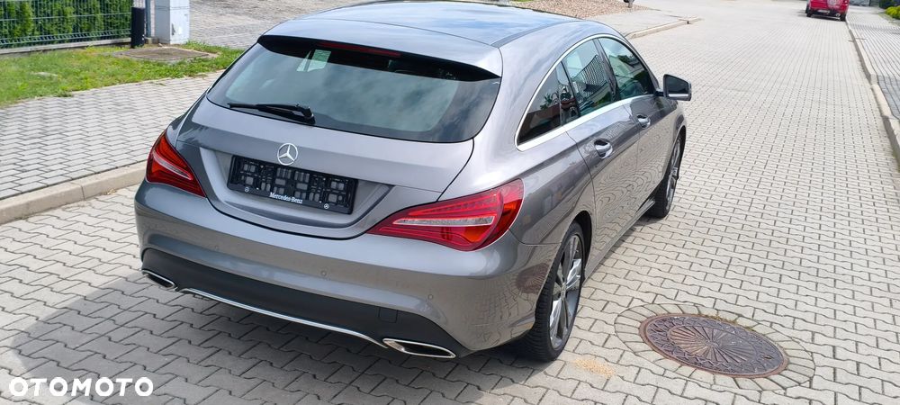 Mercedes-Benz CLA 200 - 4
