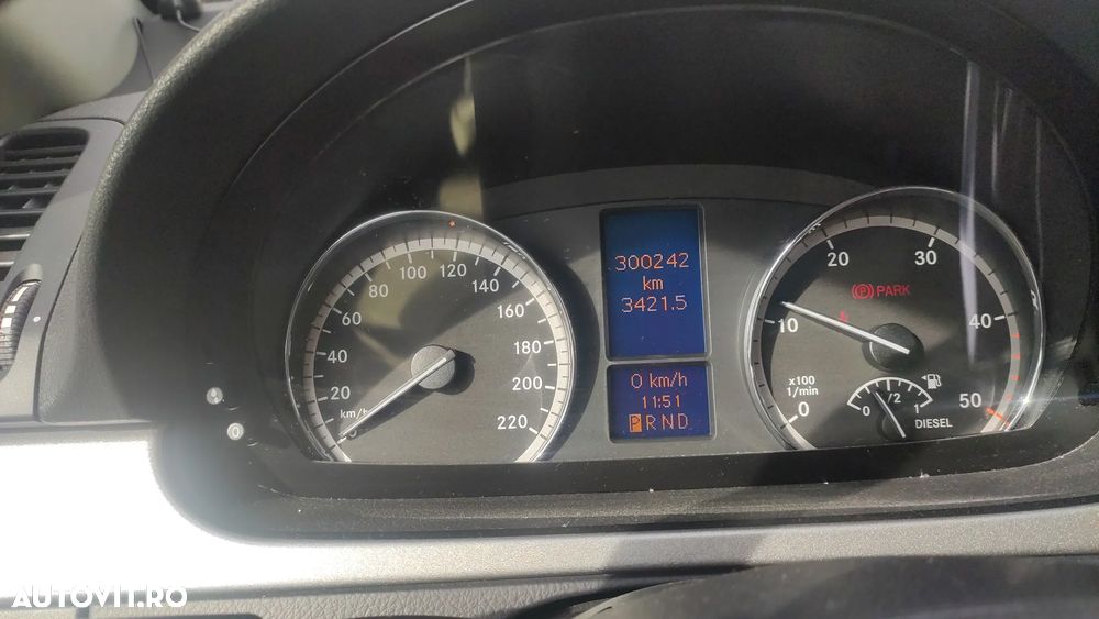 Mercedes-Benz Viano 2.2 CDI DPF kompakt Automatik Avantgarde - 13