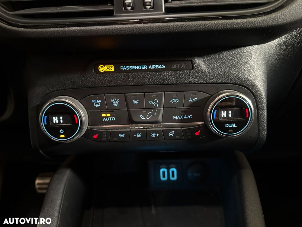 Ford Kuga - 18