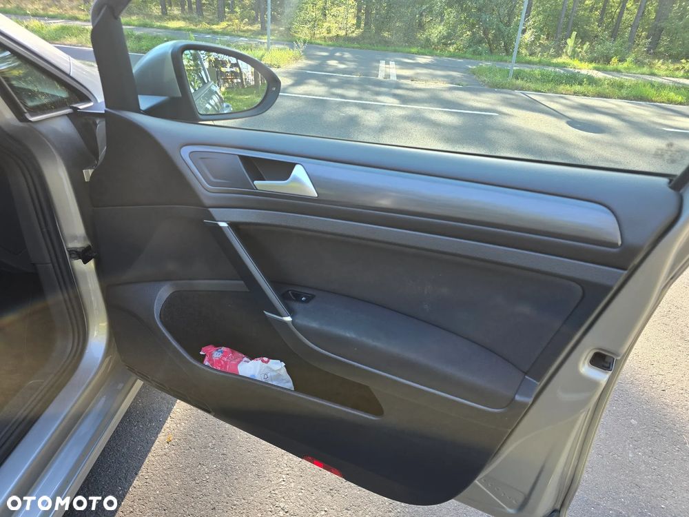 Volkswagen Golf VII 1.6 TDI BMT Comfortline - 27