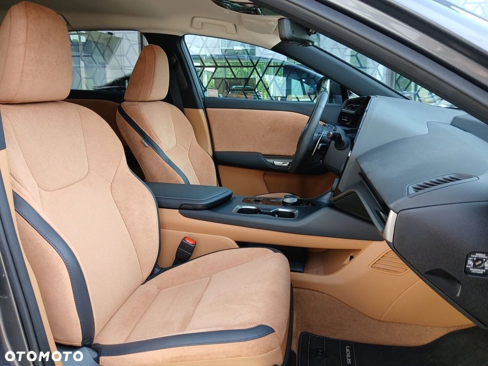 Lexus RZ 450e Omotenashi DIRECT4 - 33