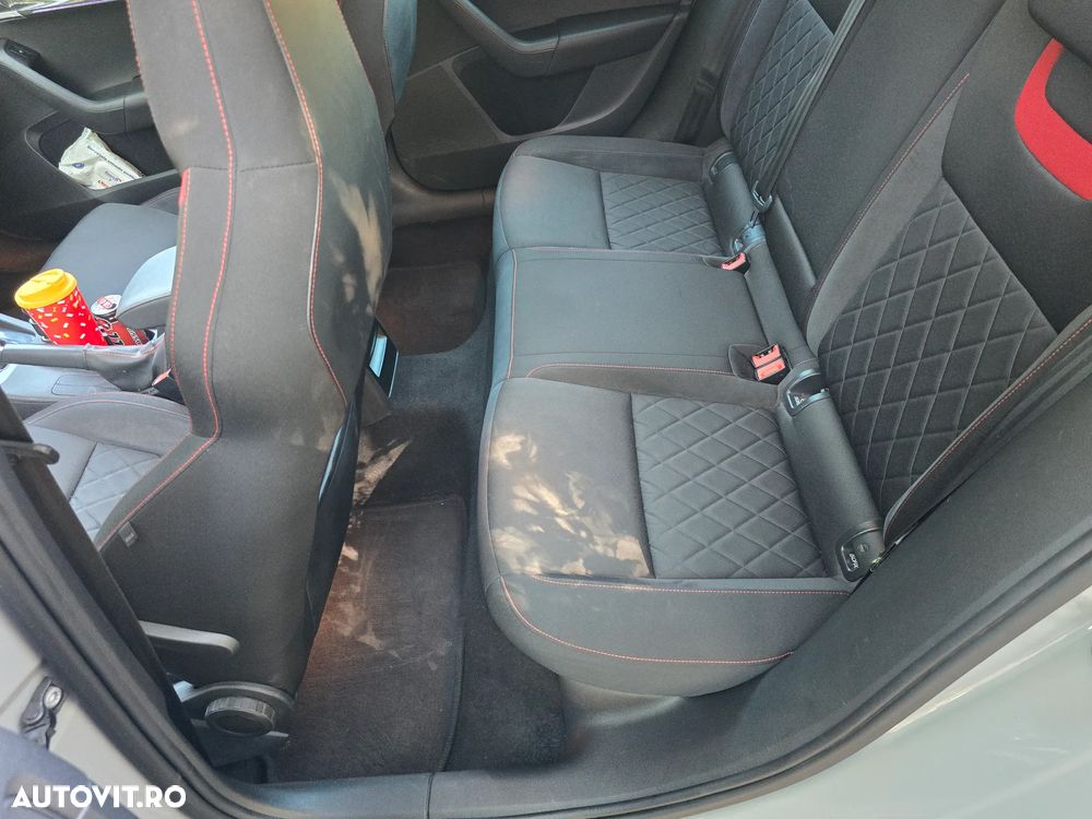 Skoda Octavia Combi Diesel 2.0 TDI 4X4 DSG RS - 9
