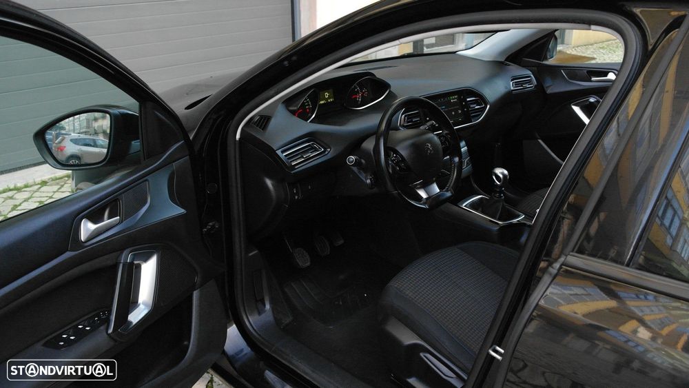 Peugeot 308 1.2 PureTech Active - 39