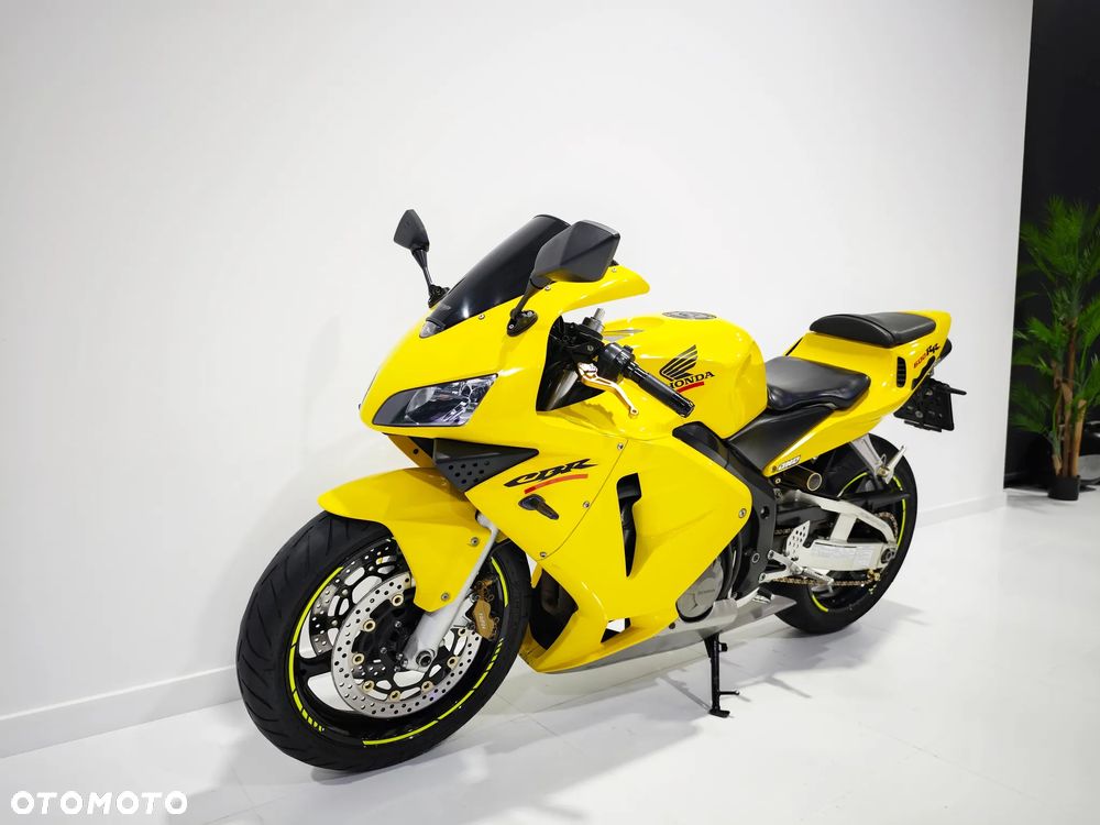 Honda CBR - 3