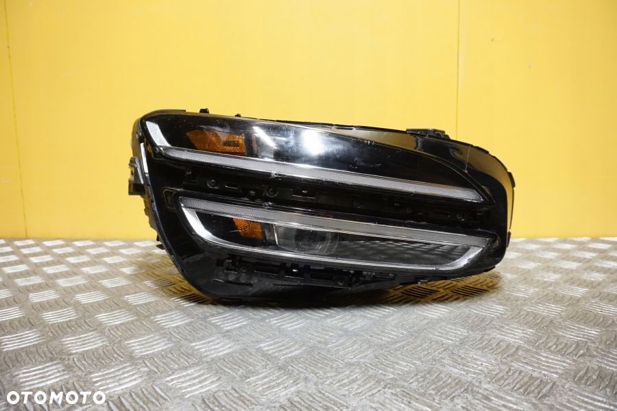 HYUNDAI GENESIS G70 2022- REFLEKTOR LAMPA FULL LED PRAWA (HL3R) USA - 1