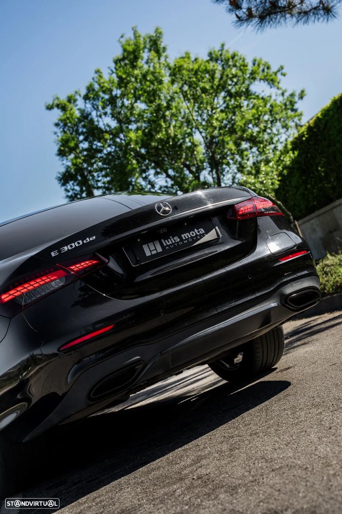 Mercedes-Benz E 300 de AMG Line - 17