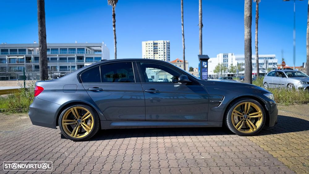 BMW M3 Auto - 4