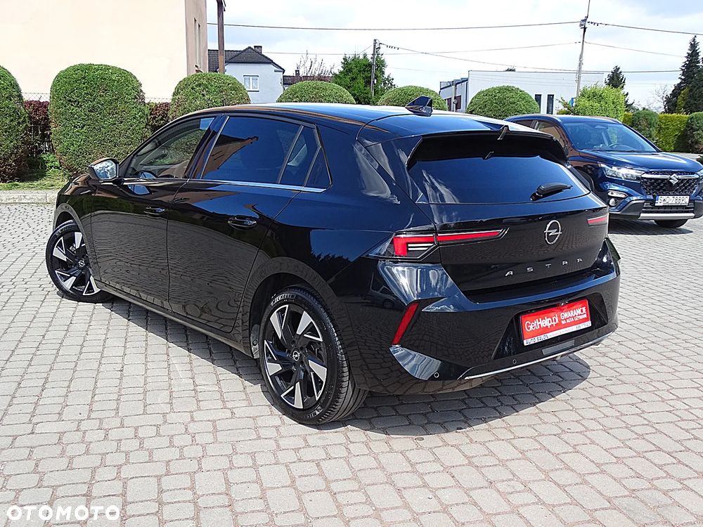 Opel Astra 1.2 Turbo GS - 4