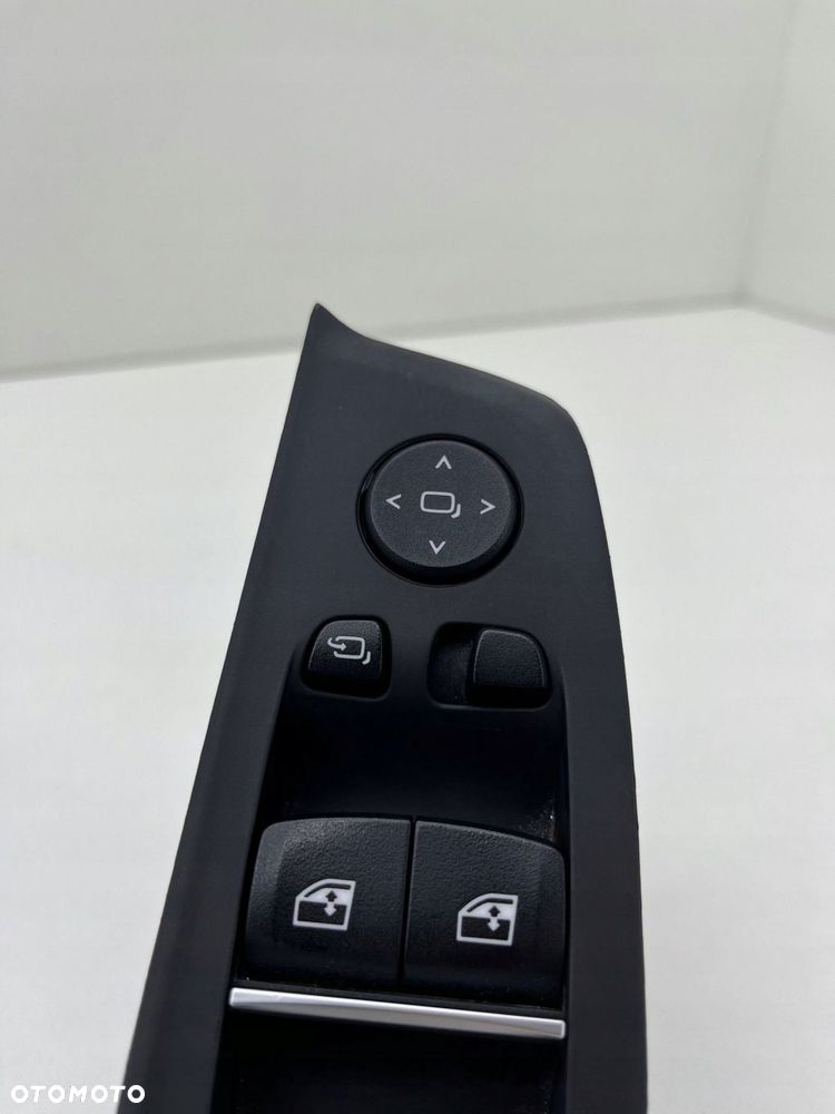 BMW 5 G30 F90 PANEL PRZEŁĄCZNIK SZYB KIEROWCY 6832732 - 2