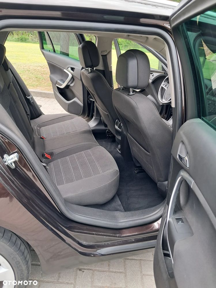 Opel Insignia - 13