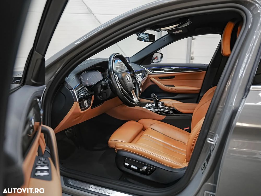 BMW Seria 5 530i Aut. Luxury Line - 7