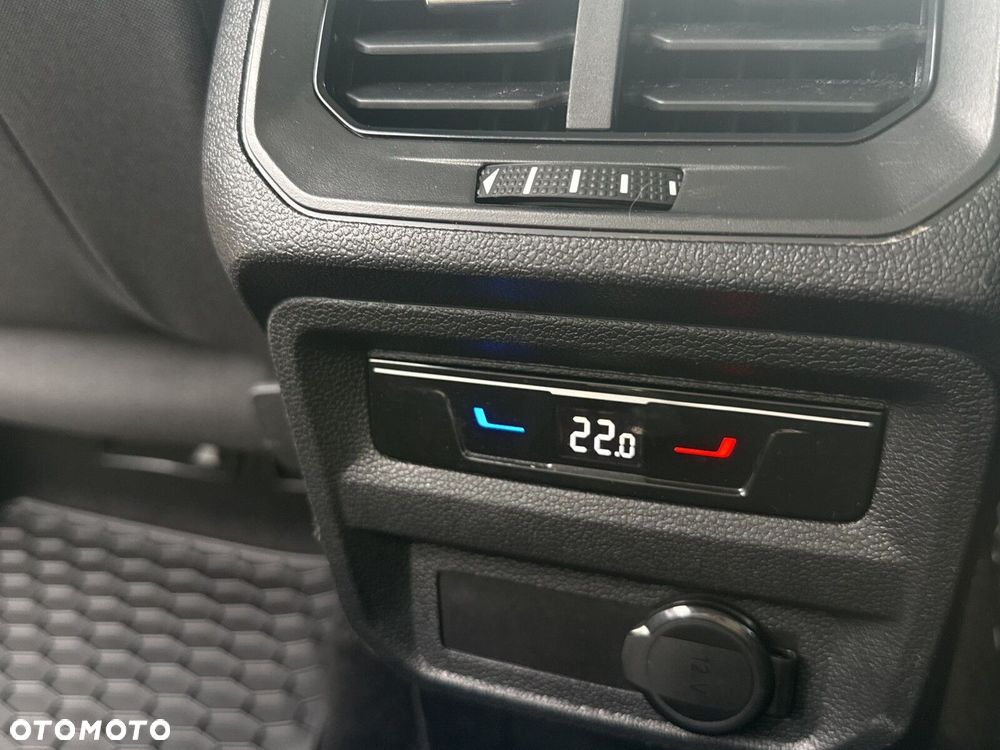 Volkswagen Tiguan 1.5 TSI EVO Elegance DSG - 25