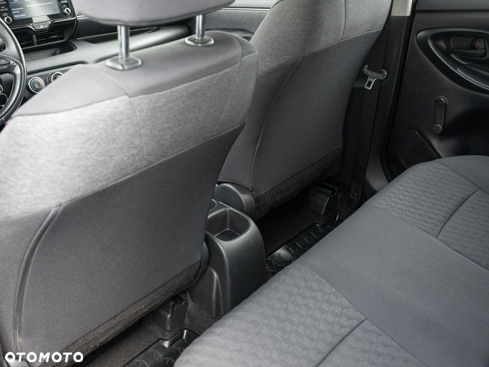 Toyota Yaris 1.5 Comfort - 22