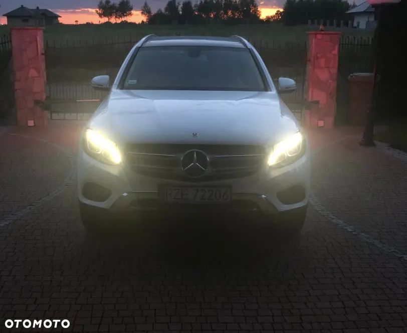 Mercedes-Benz GLC - 9