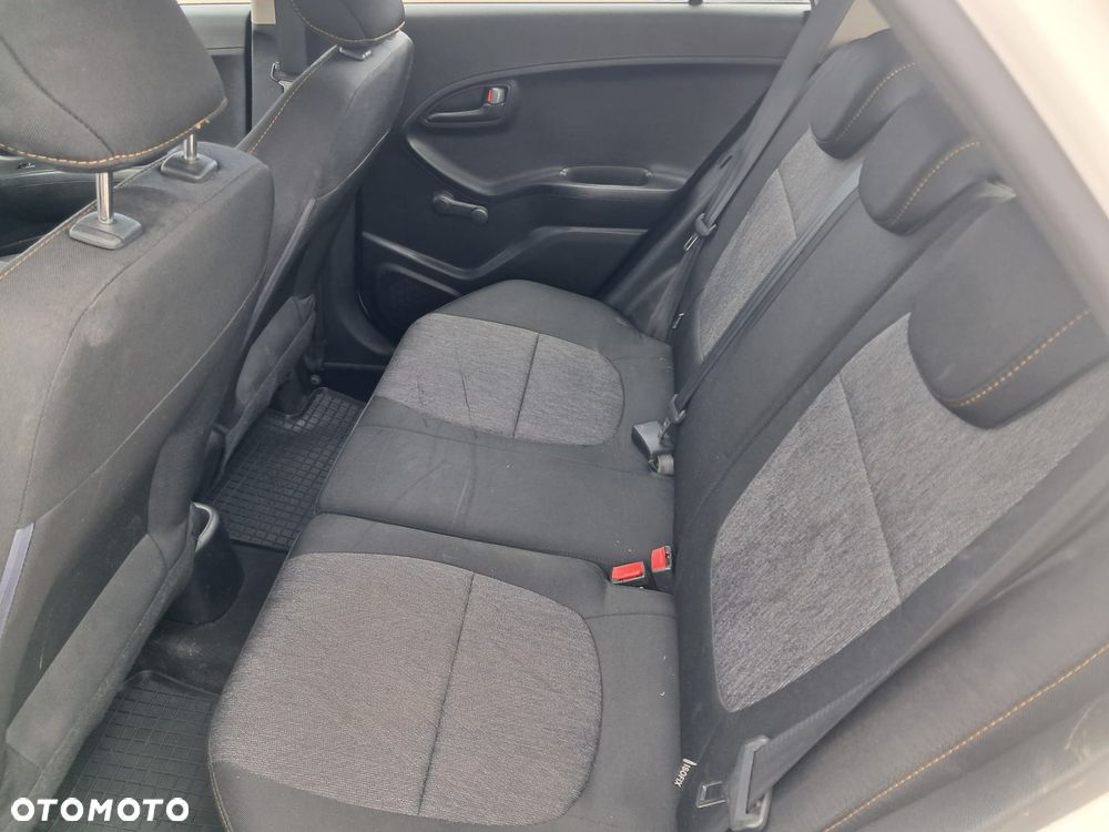Kia Picanto - 13
