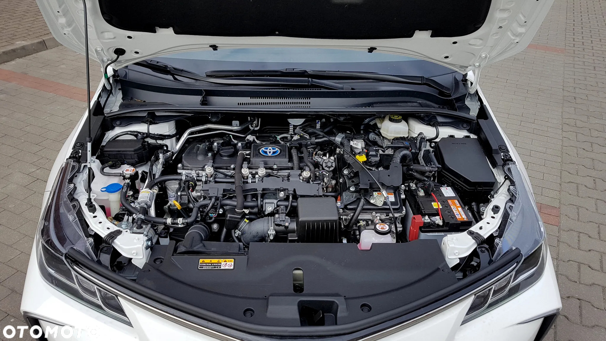 Toyota Corolla 1.8 Hybrid Comfort - 18