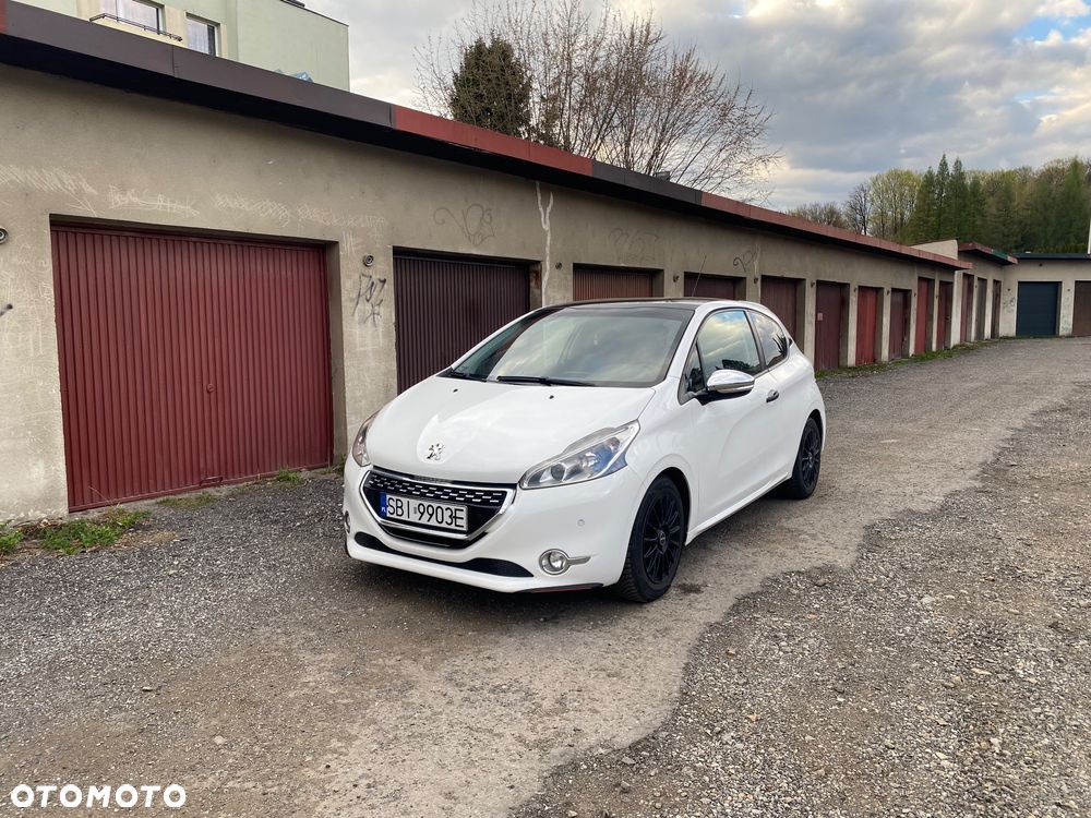 Peugeot 208 - 5