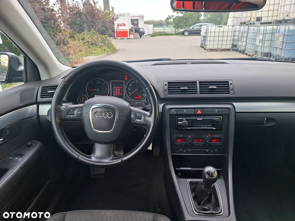Audi A4 Avant 2.0 TDI - 11