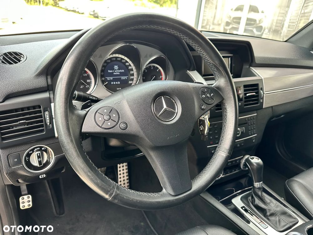 Mercedes-Benz GLK 200 CDI (BlueEFFICIENCY) 7G-TRONIC - 24