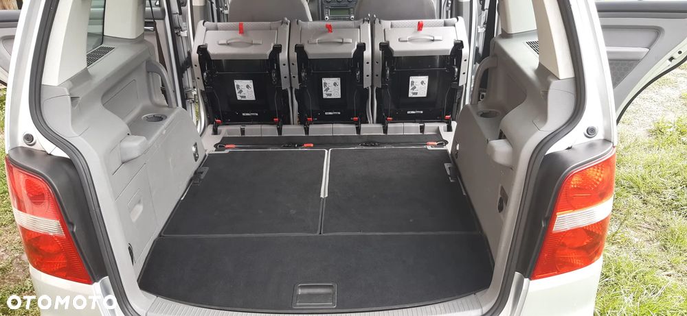 Volkswagen Touran 1.9 TDI Conceptline - 18