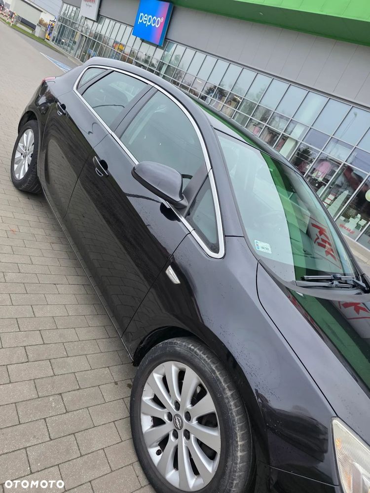 Opel Astra 1.7 CDTI DPF Cosmo - 6