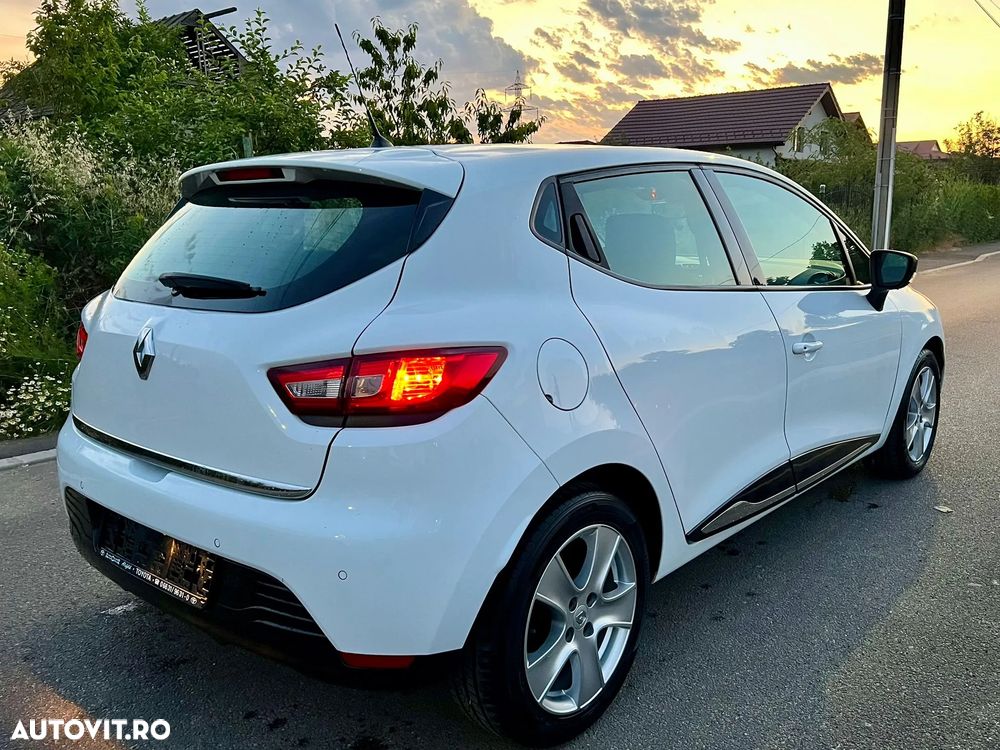 Renault Clio 1.2 16V 75 Dynamique - 3