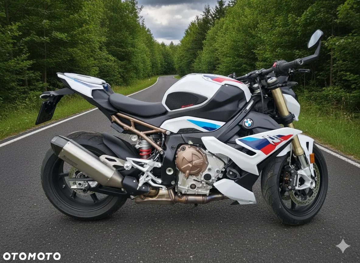 BMW S - 13