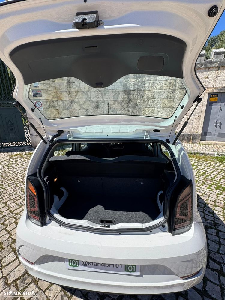 VW Up! street - 11
