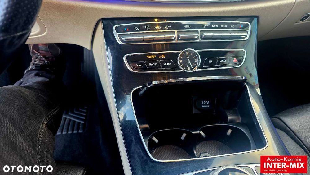 Mercedes-Benz Klasa E 200 d 9G-TRONIC - 31