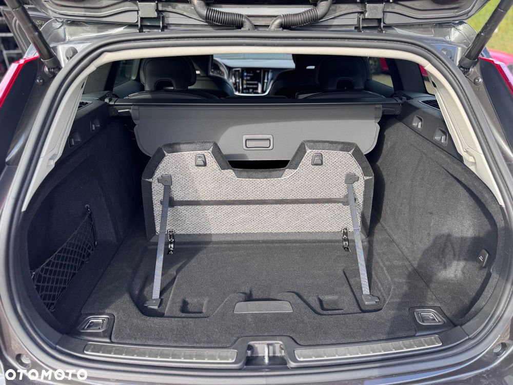 Volvo V60 Cross Country B5 B AWD Geartronic Pro - 34