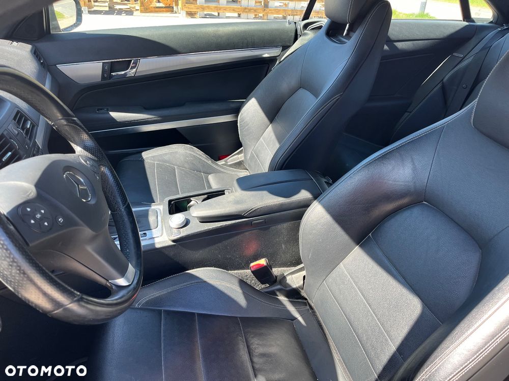 Mercedes-Benz Klasa E - 9