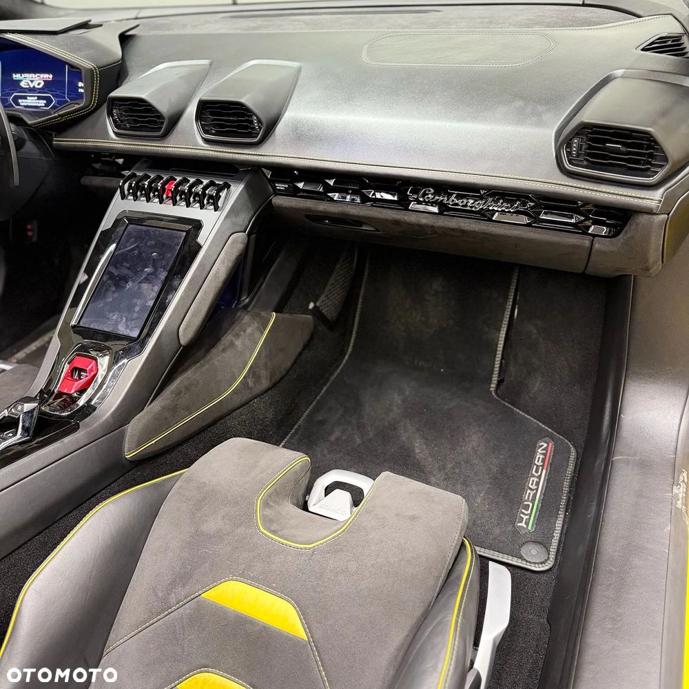 Lamborghini Huracan EVO - 23