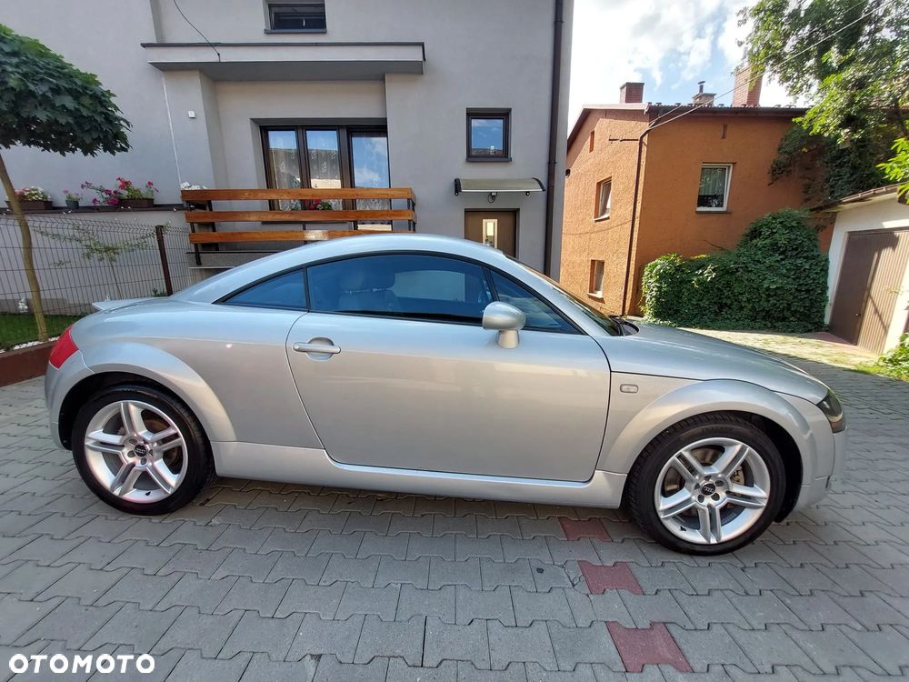 Audi TT Coupé 1.8T Quattro - 6