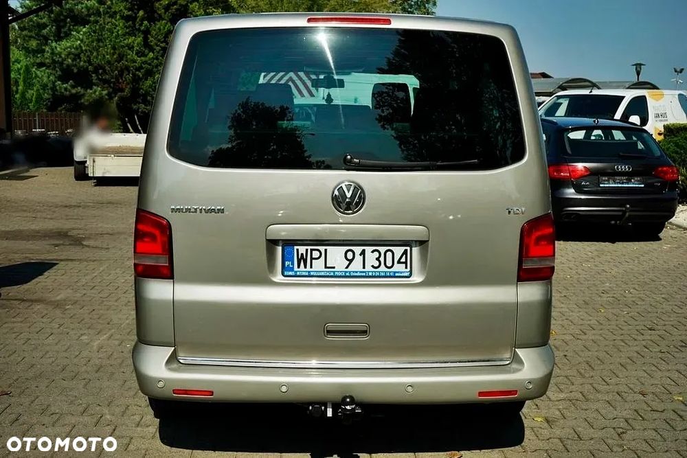 Volkswagen Multivan - 5