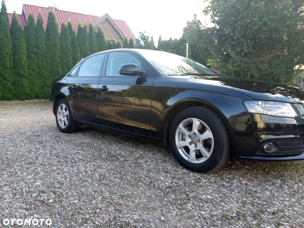 Audi A4 Limousine - 2